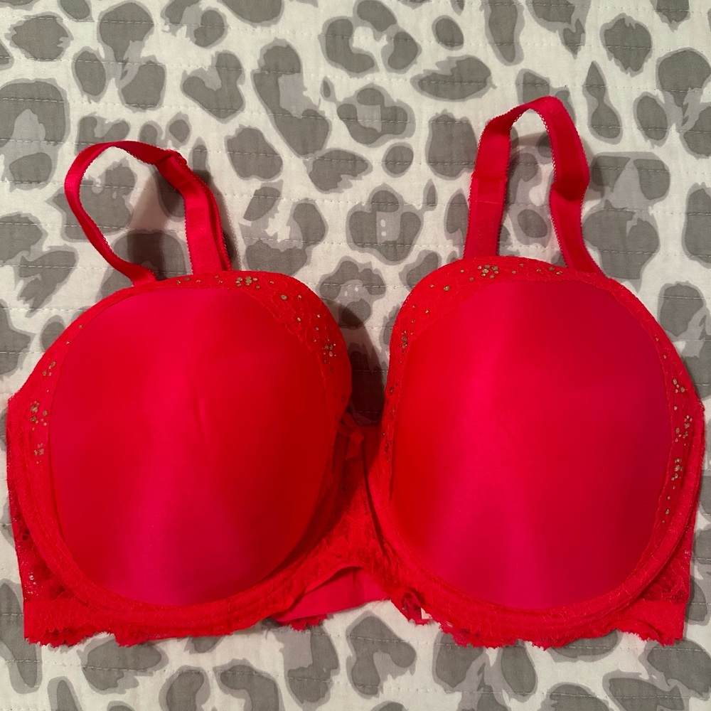 Victoria Secret Bra Size 38DDD